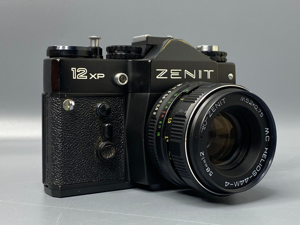 Зенит 12XP + объектив Гелиос-44М-4 58mm f/2