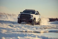 Бампер силовой передний BMS PRO-Line для Тойота Тундра 2014-2021