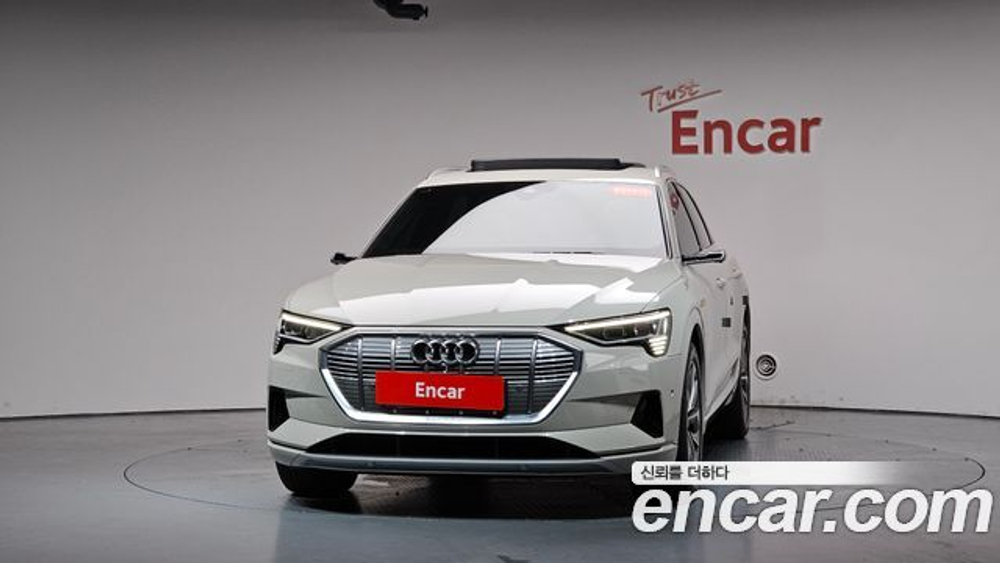 Audi e-tron 55 Quattro — 2020