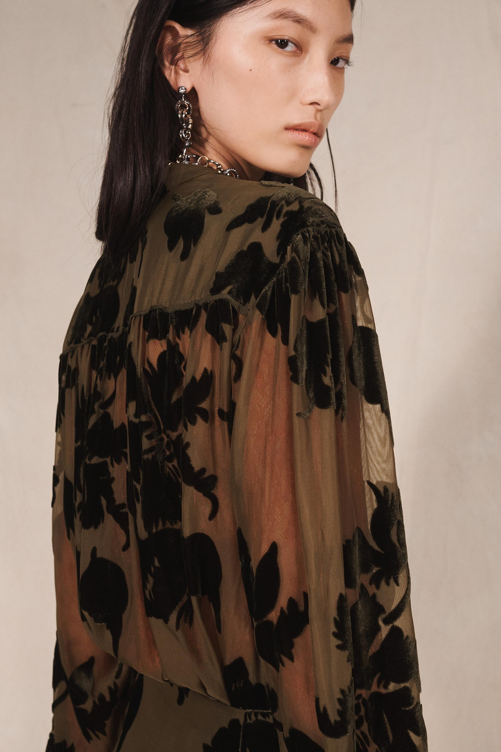 ZARA ПОЛУПРОЗРАЧНЫЙ ТОП С ЦВЕТОЧНЫМ ПРИНТОМ - LIMITED EDITION, ТЕМНО-ОЛИВКОВЫЙ