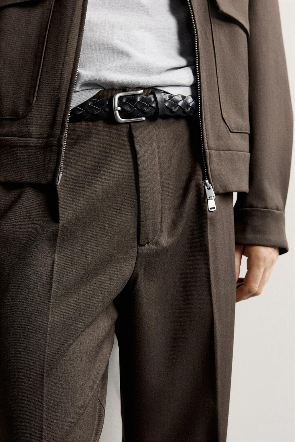 ZARA БРЮКИ SLIM FIT СО СКЛАДКАМИ, КОРИЧНЕВЫЙ