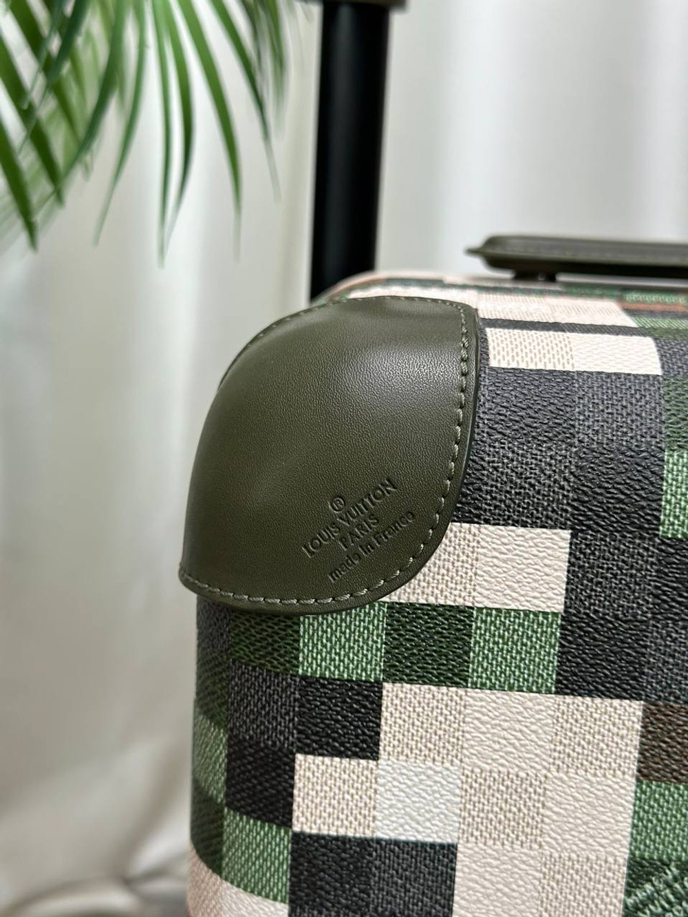 Чемодан Louis Vuitton