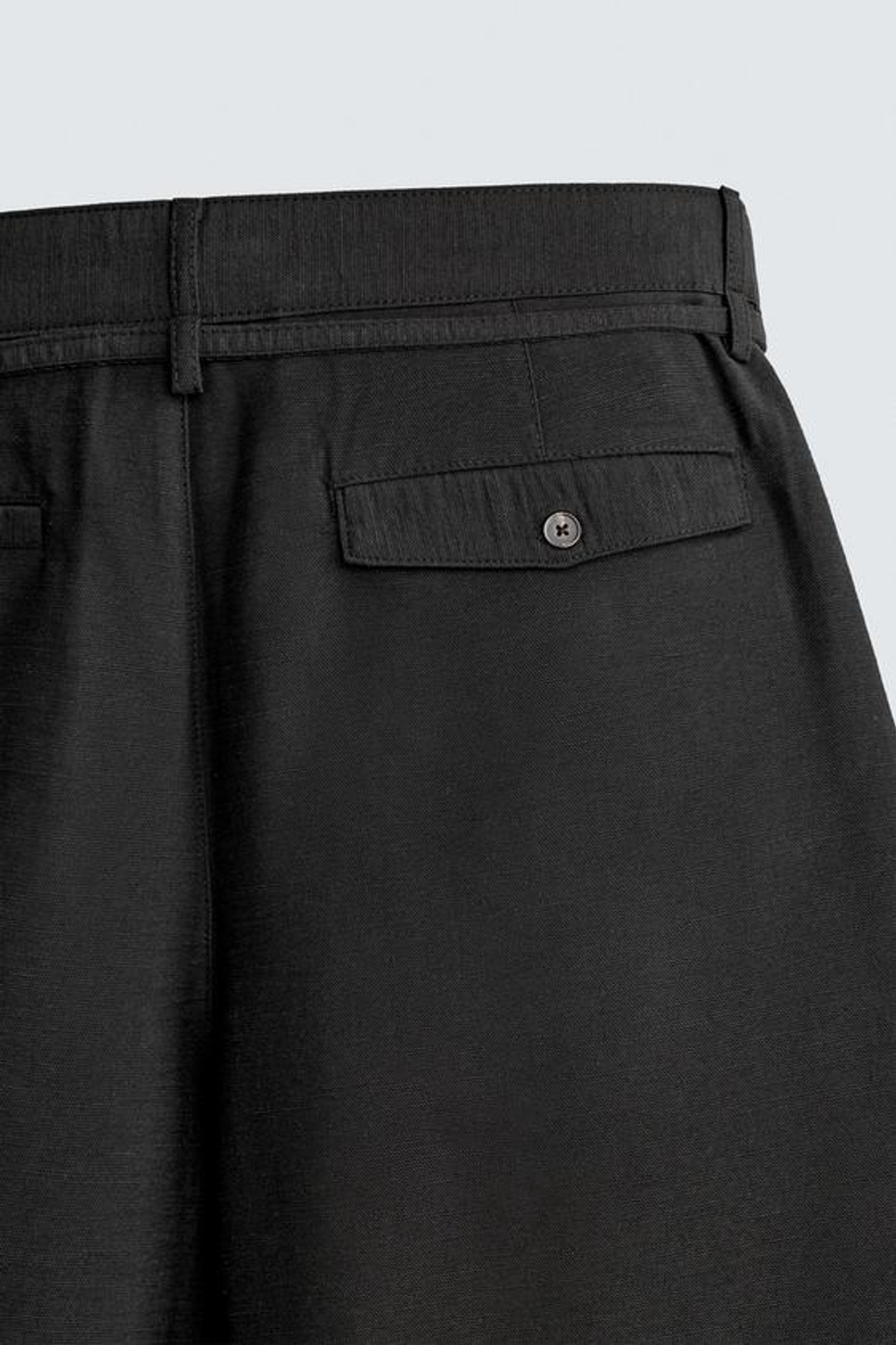 ZARA ШОРТЫ RELAXED FIT СО СКЛАДКАМИ И РЕМНЕМ, ЧЕРНЫЙ