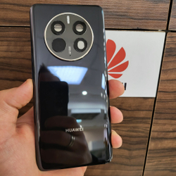 Крышка для Huawei Mate 50 Pro оригинальная (заднее стекло) цвет: чёрный