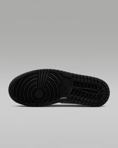 Air Jordan 1 Mid Женская обувь - NIKE