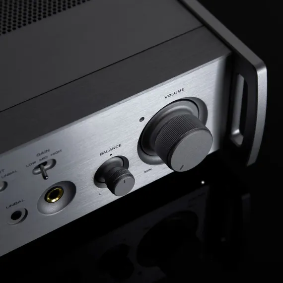 TEAC HA-507 Silver