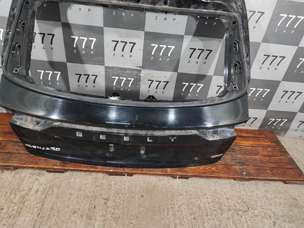Крышка багажника Geely Monjaro 21-нв Б/У Оригинал 6608115786C15