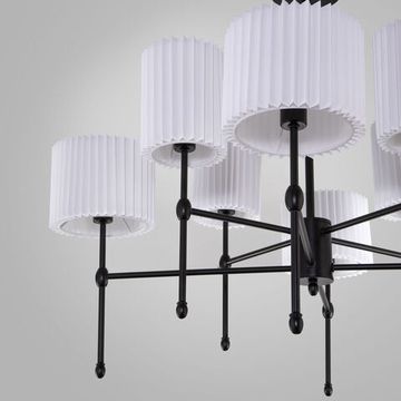 Потолочная люстра с тканевыми абажурами 8*E14 60162/8 чёрный/белый Notturno Eurosvet