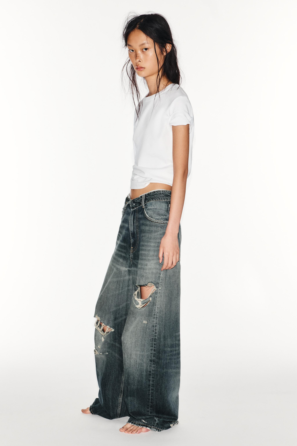 ДЖИНСЫ TRF СО СРЕДНЕЙ ПОСАДКОЙ И ОТЛОЖНЫМ ПОЯСОМ — ZARA