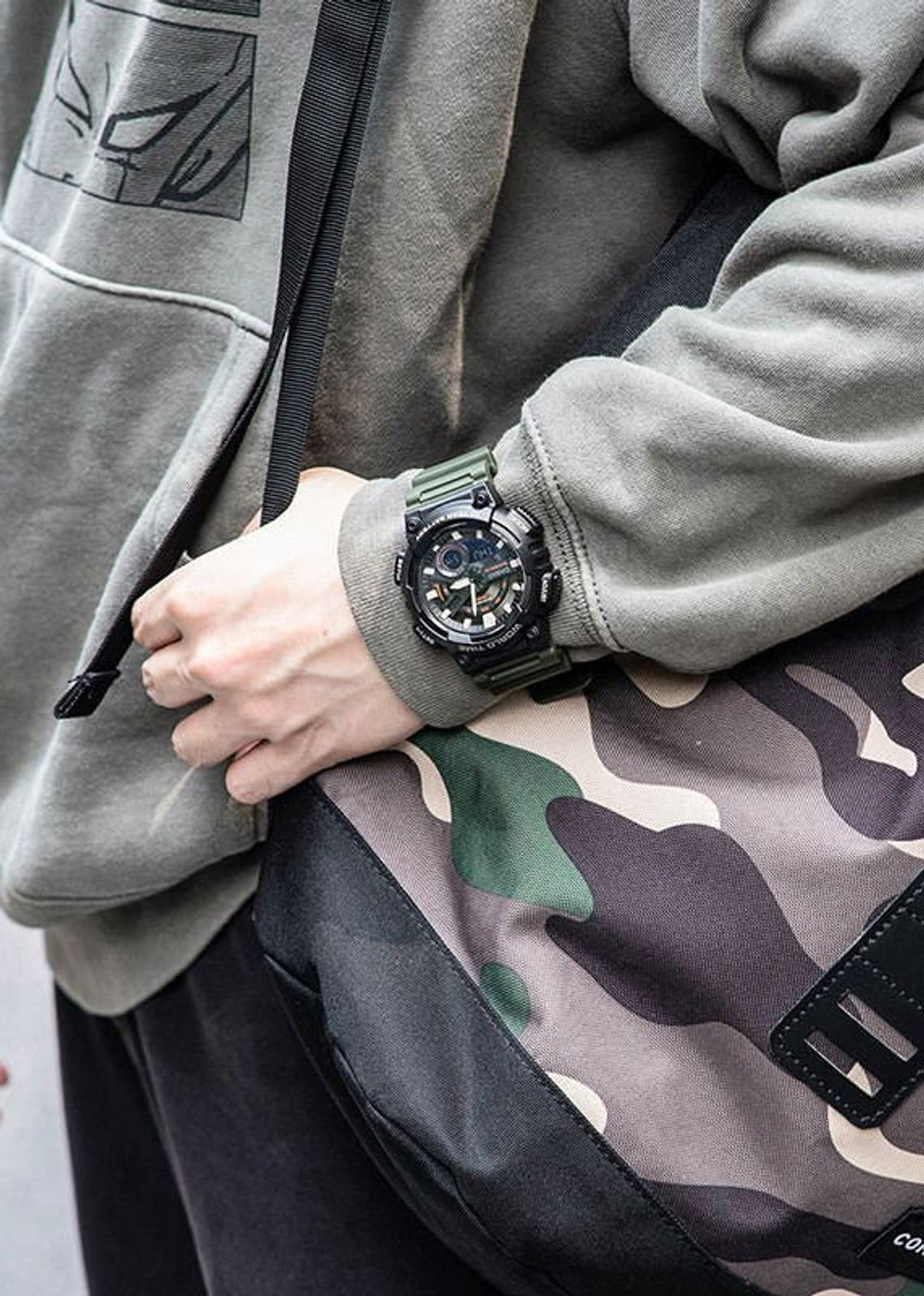 Часы Casio AEQ-110W-3AVDF
