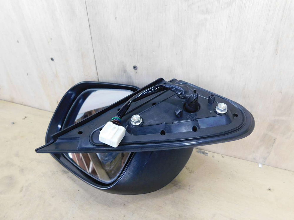 зеркало правое Toyota Rush J200E J210G