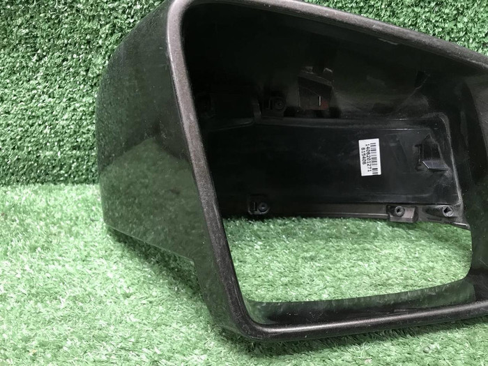 Крышка зеркала правая Mercedes M GLE W166 (11-18)