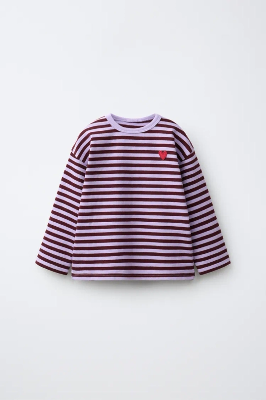 ZARA ЛОНГСЛИВ В ПОЛОСКУ С ВЫШИВКОЙ «СЕРДЦЕ», ЦВЕТ МАЛЬВЫ