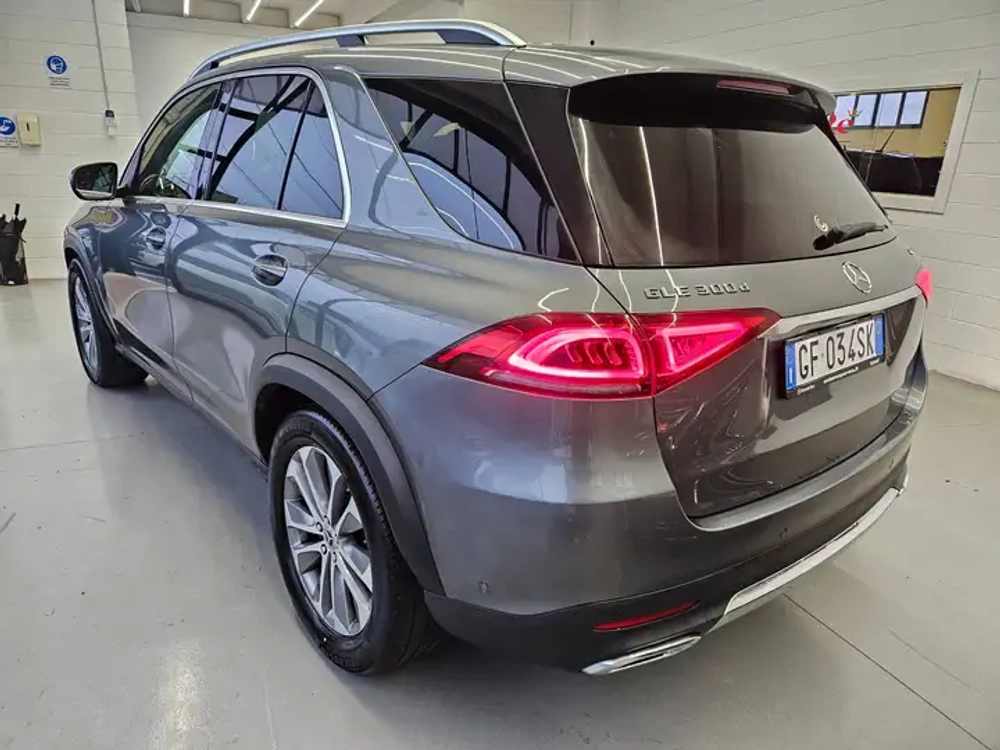 Mercedes-Benz GLE 300 Premium 4matic