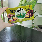 Макадамия в шоколаде Lotte 67 гр