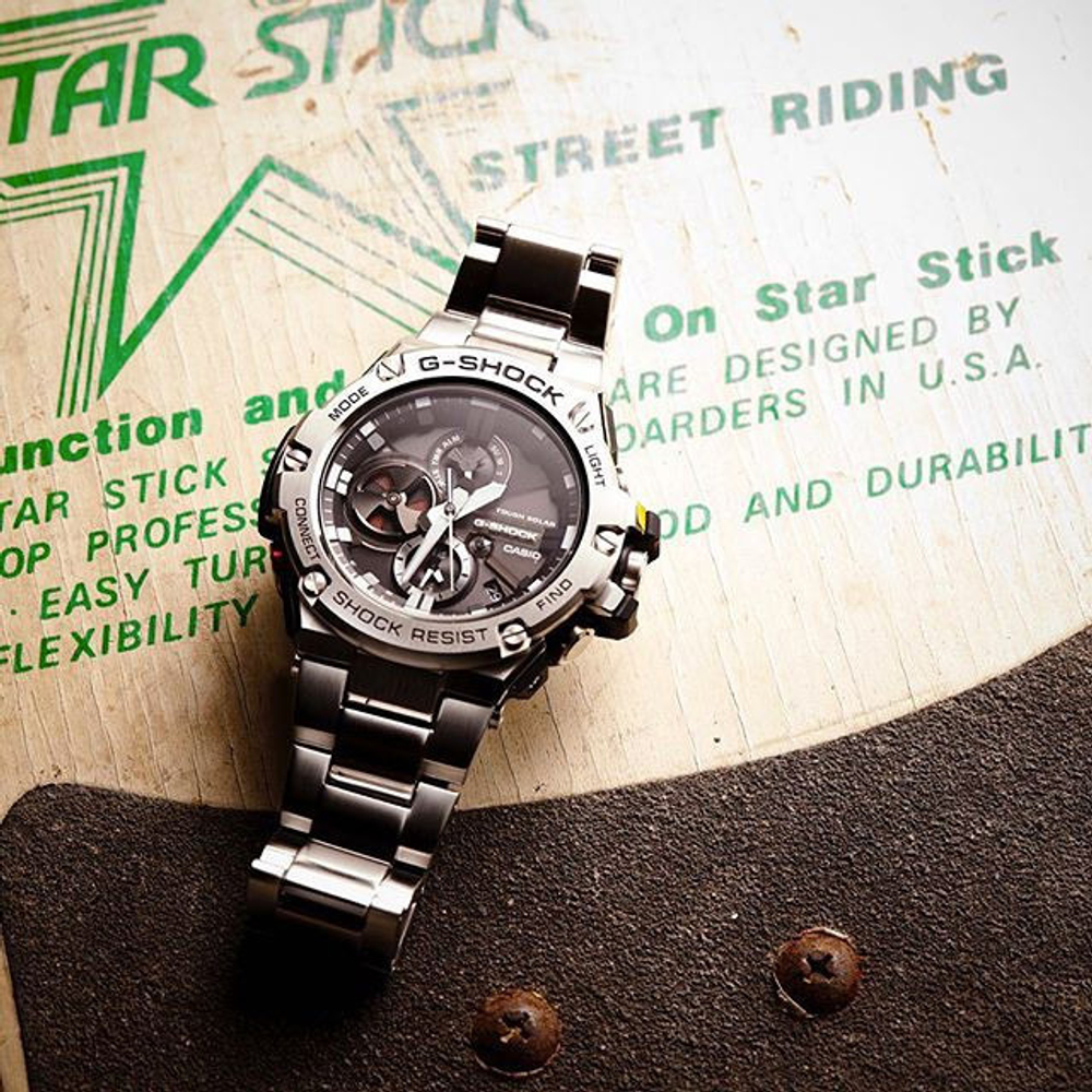 Часы Casio GST-B100D-1A