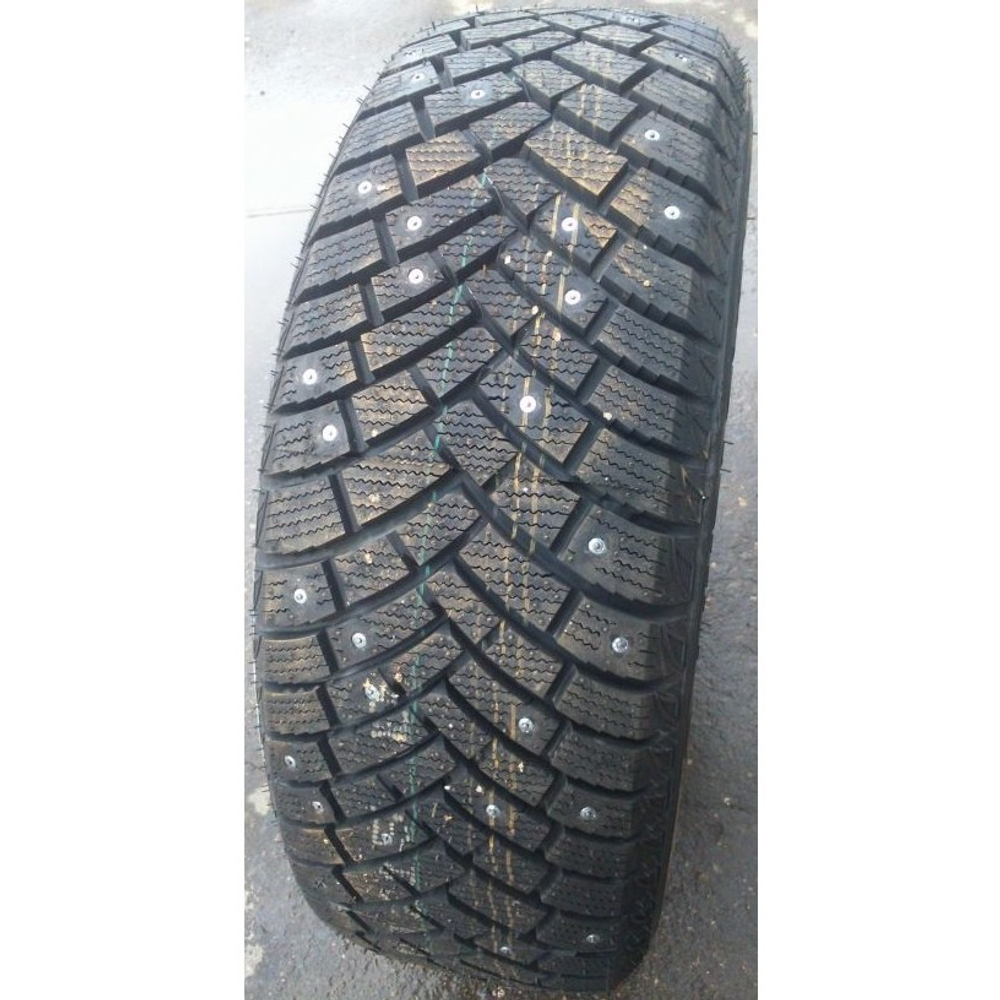Зимняя шина шипованная LingLong GreenMax Winter Grip (185/65 R15 88T)