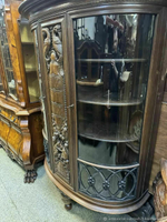Старинная витрина