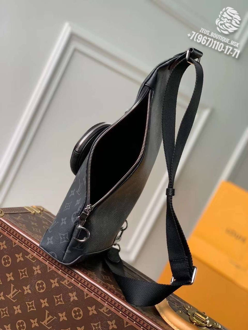 Нагрудная сумка-слинг Louis Vuitton Duo
