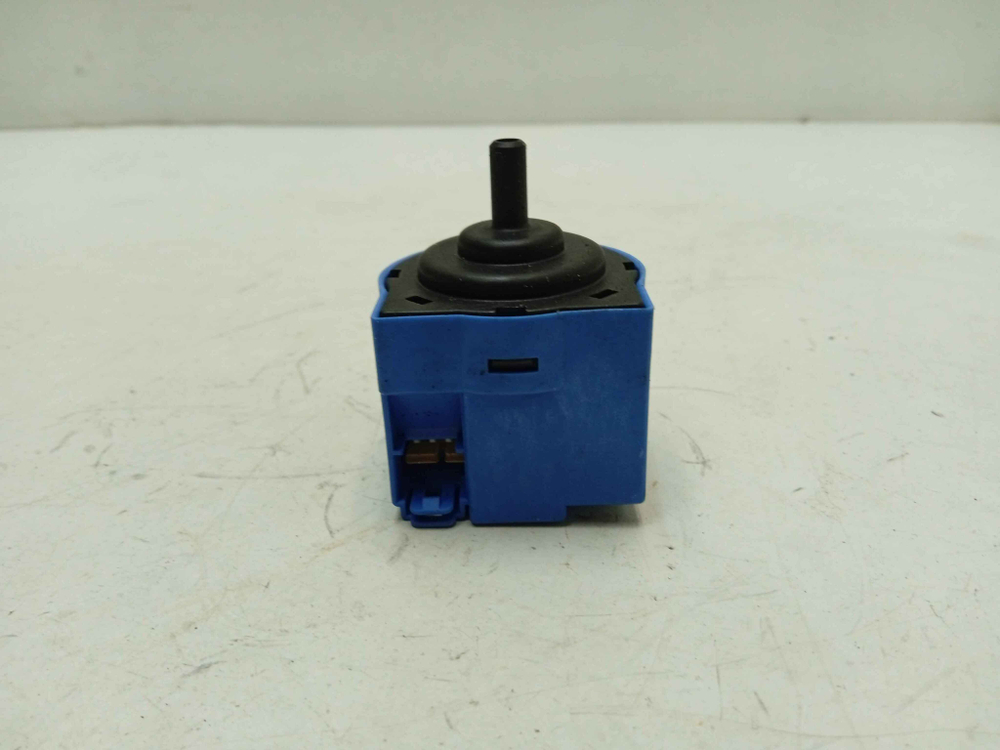 RST703D кт169 Датчик уровня воды для стиральной машины Hotpoint-Ariston RST703D б/у