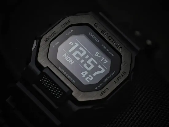 Наручные часы Casio GBX-100NS-1E