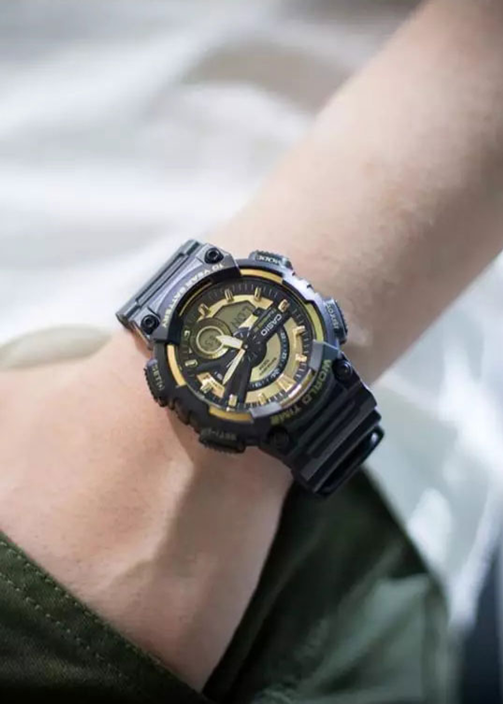 Часы Casio AEQ-110BW-9A
