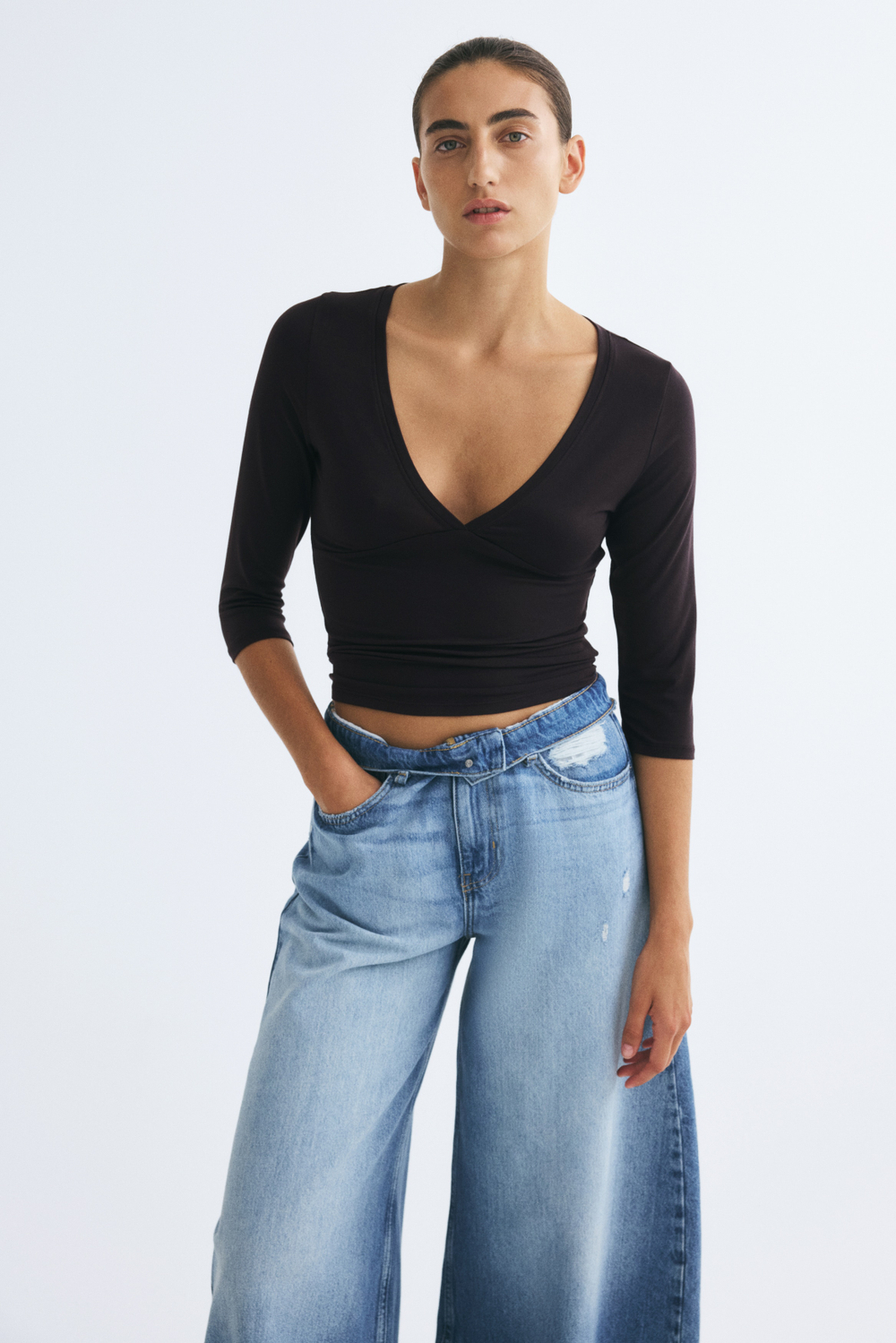 Топ из вискозы с V-образным вырезом - H&M