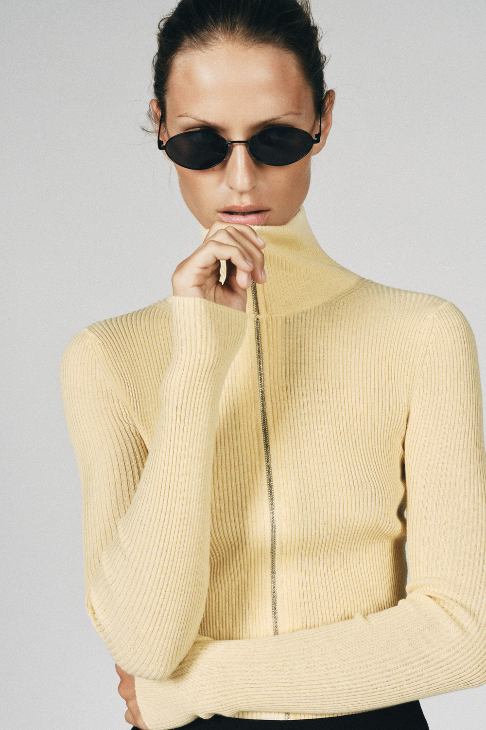 ПРИТАЛЕННЫЙ КАРДИГАН В РУБЧИК — ZARA