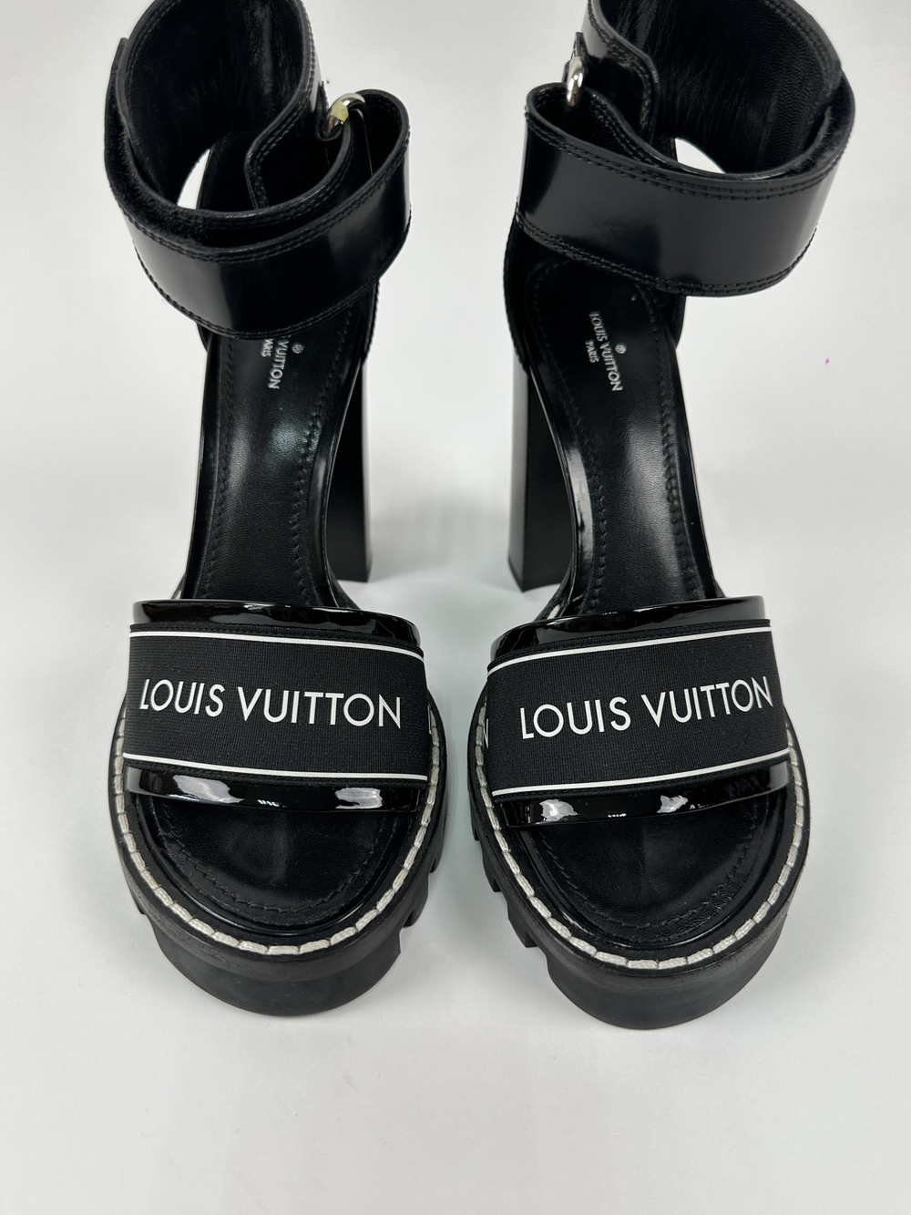 Босоножки Louis Vuitton Star Trail