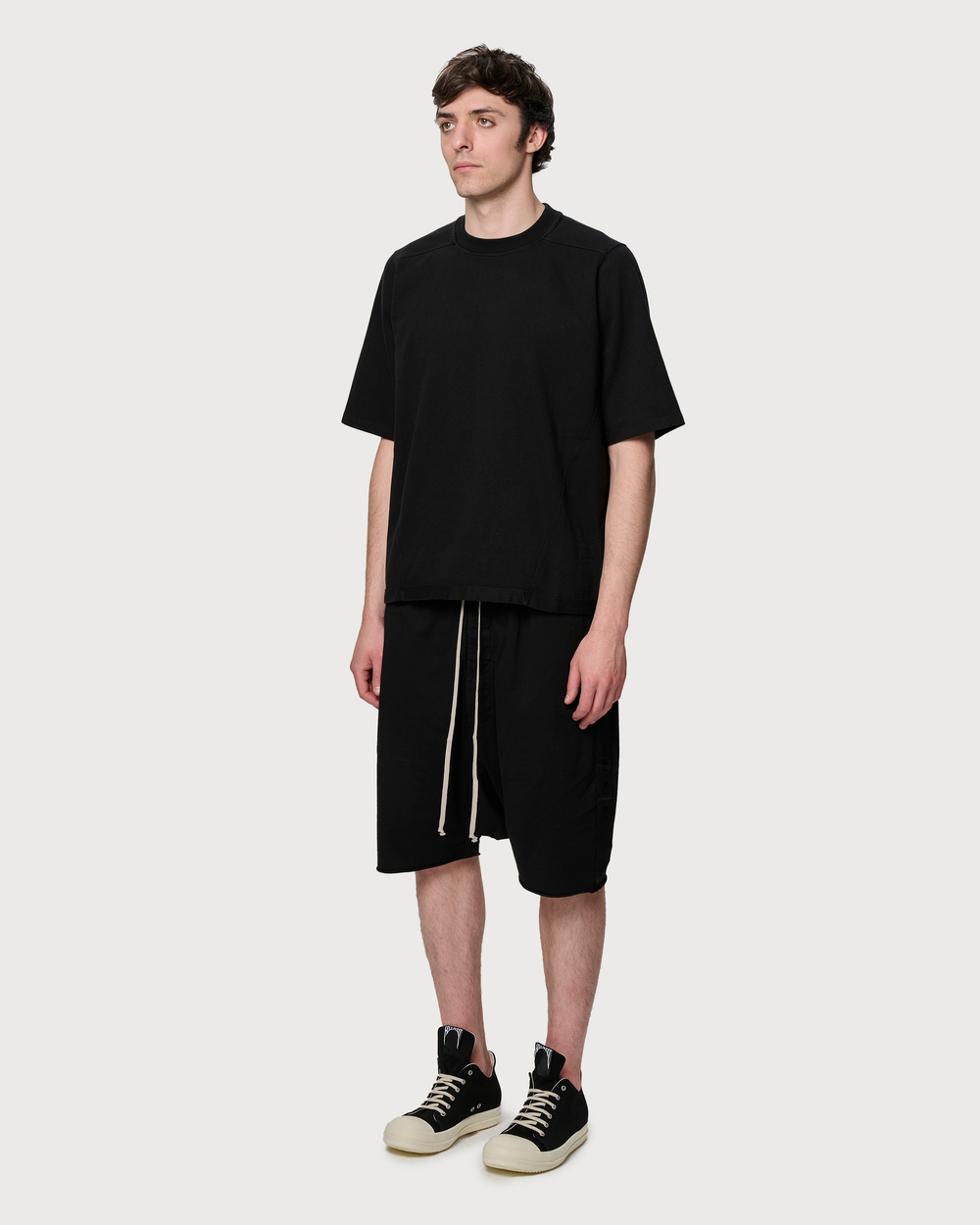 RICK OWENS DRKSHDW ШОРТЫ ЧЕРНЫЕ HOLLYWOOD DRAWSTRING PODS RNP