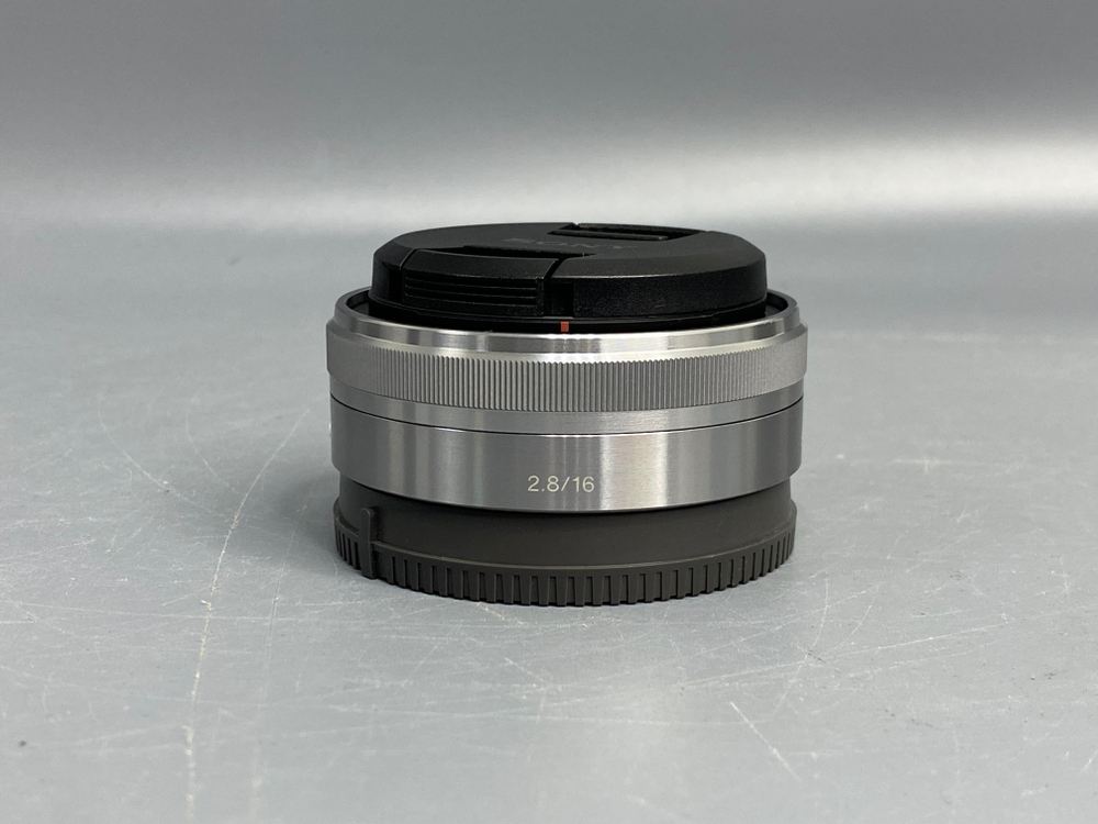 Sony 16mm 2.8 E
