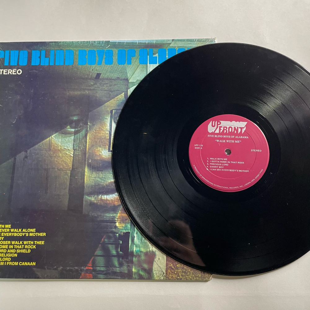 Винтажная виниловая пластинка LP Five Blind Boys Of Alabama Walk With Me (США 1968)