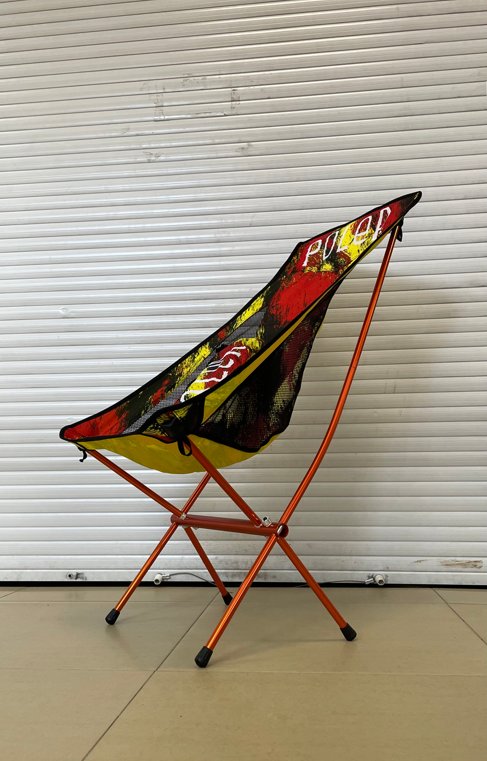 Кресло туристическое POLER STOWAWAY CHAIR - Fire red складное, высокая спинка, до 120 кг. Под заказ.