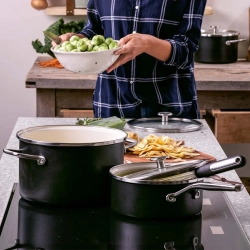 KitchenAid Кастрюля Steel Core Enamel 18 см 2 л с крышкой матовая черная EAN 4894871004092