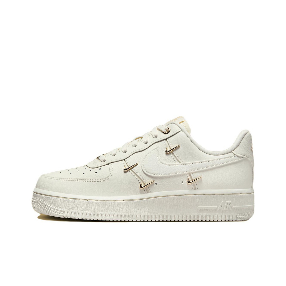 Кроссовки Nike Air Force 1 LX Gold Swoosh