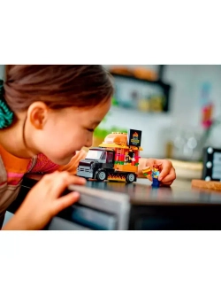 Конструктор LEGO City 60404 Бургерная на колесах