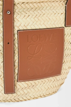 Loewe Сумка-корзинка из пальмовых листьев и телячьей кожи, натуральный/коричневый