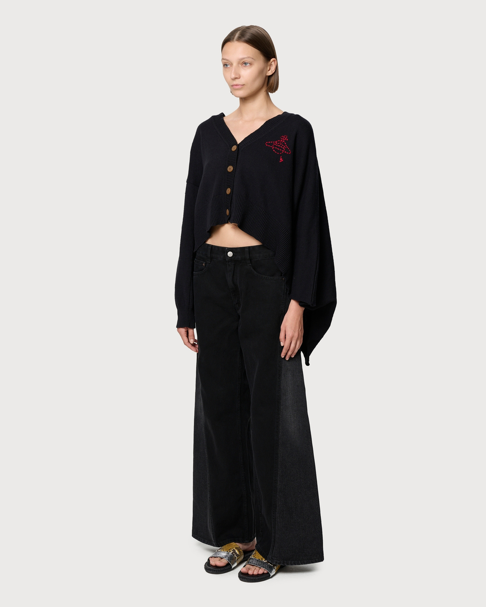 VIVIENNE WESTWOOD RED LEBEL КАРДИГАН ЧЕРНЫЙ АСИММЕТРИЧНЫЙ НА ПУГОВИЦАХ С ЛОГОТИПОМ БРЕНДА