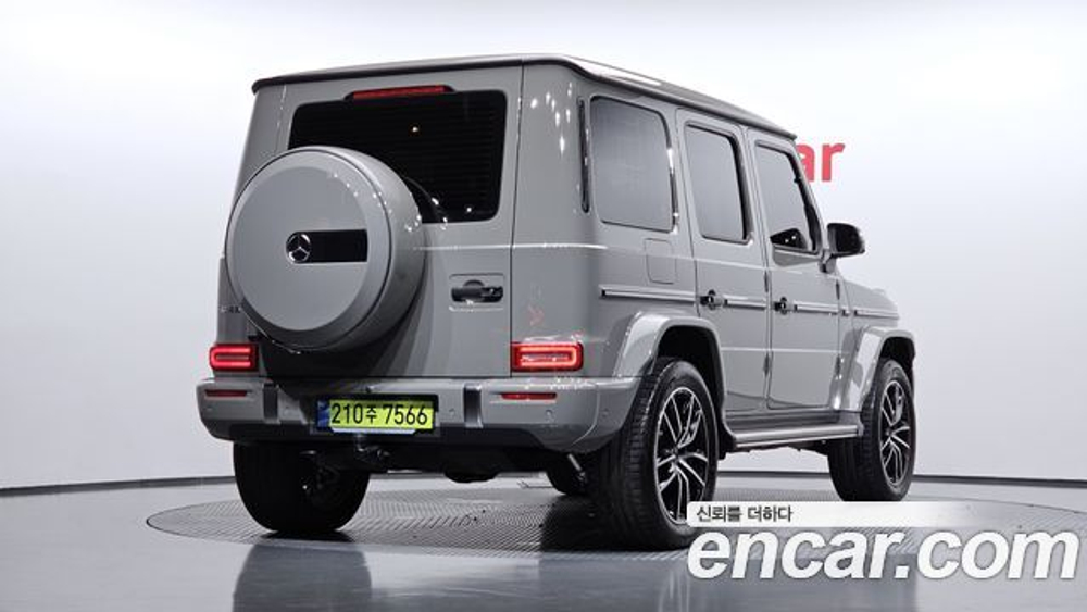 Mercedes-Benz G-Class G450d Manufaktur — 2025