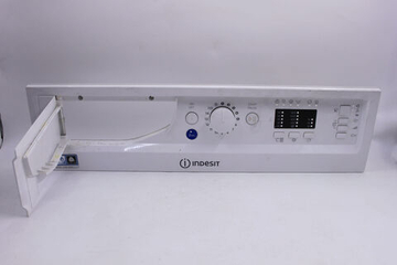Пластик стиральной машины Indesit BI WMIL 71252 EU