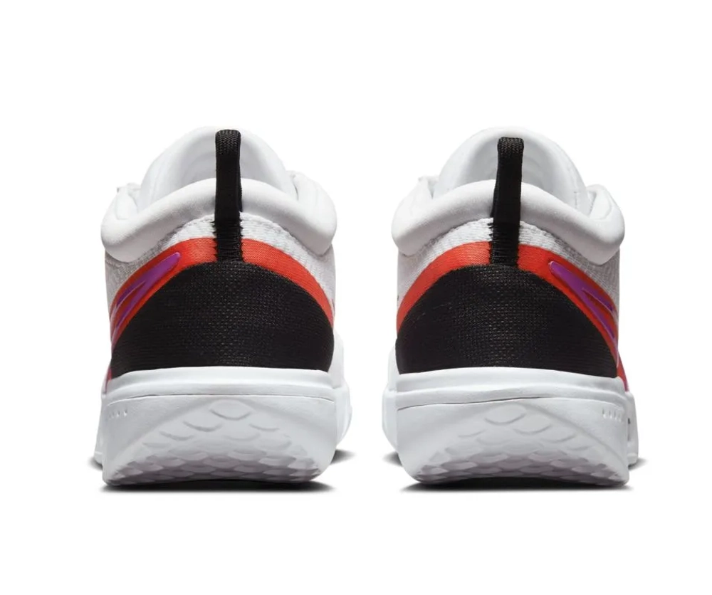Теннисные кроссовки Nike Zoom Court Pro HC - white/picante red/black/fuchsia dream