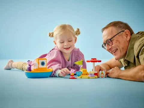 Конструктор LEGO Duplo 10432 Peppa Pig: прогулка на лодке