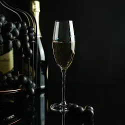 Бокал-флюте для шампанского 250 мл стекло "Abyss" декор d 4,5 см h22 см P.L. - BarWare [6]