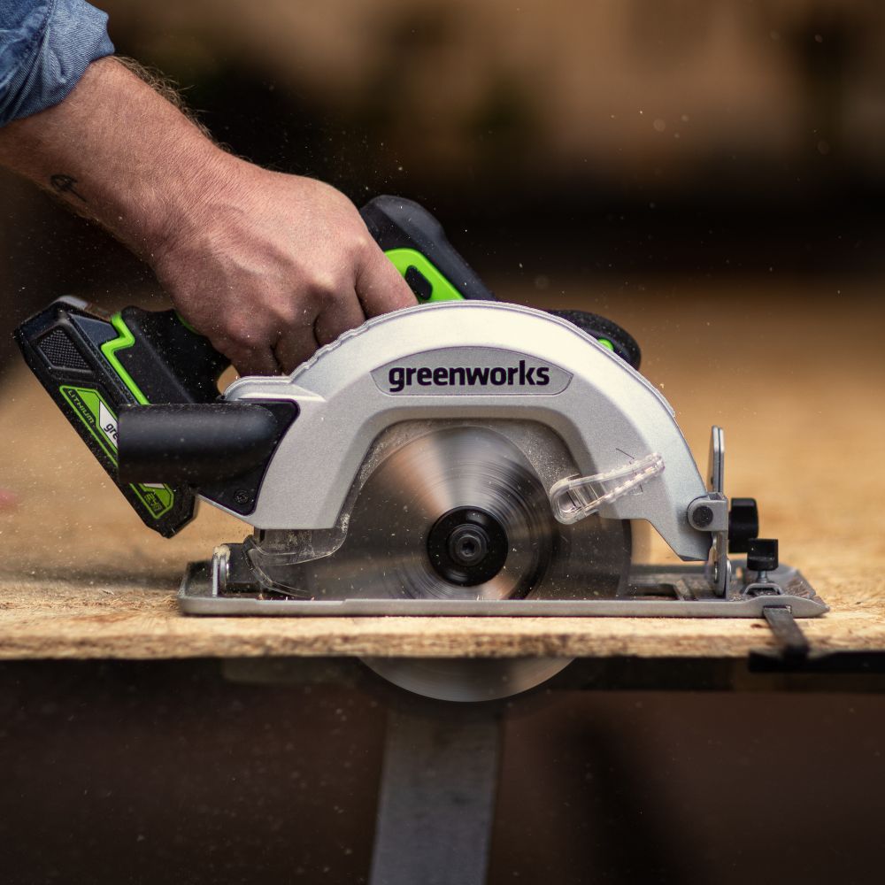 Дисковая пила акк. Greenworks GD24CS, 24V,б/щет,185х20мм, 4500 об/мин, рез 63мм,1х4Ач,ЗУ,кор (1500907CUB)