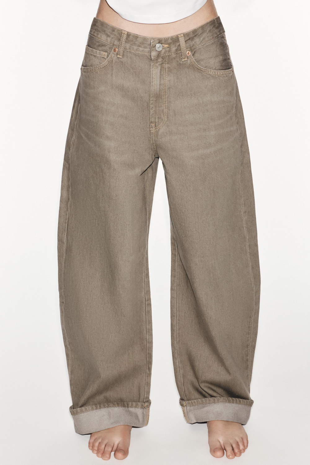 ДЖИНСЫ TRF BAGGY FOLDED СО СРЕДНЕЙ ПОСАДКОЙ — ZARA