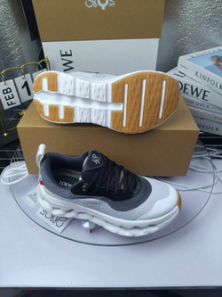Кроссовки On Running x Loewe Cloudtilt 2.0