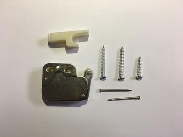 Нажимная защелка для люков Mini Latch ZTO Freight с ответной частью