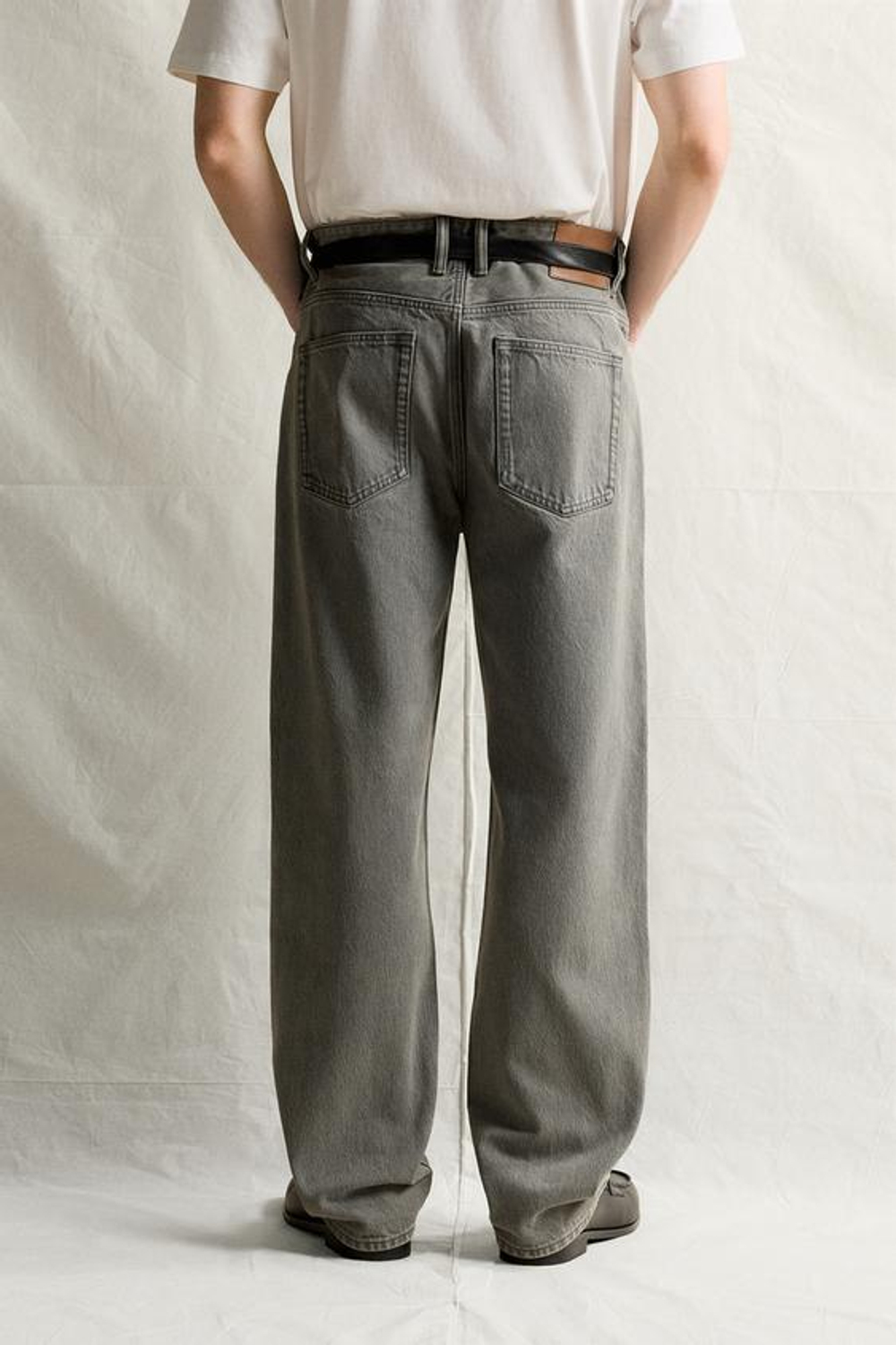 ZARA ДЖИНСЫ RELAXED FIT, СЕРЫЙ