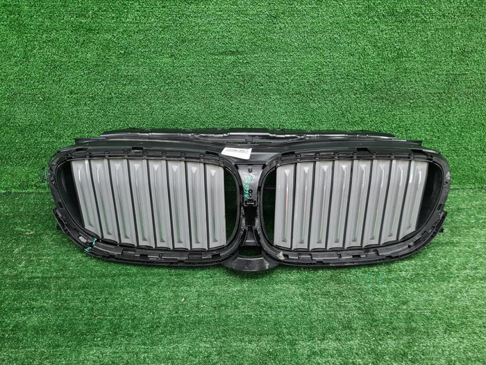 Решетка радиатора BMW 7er G11 G12 (2015-2019)
