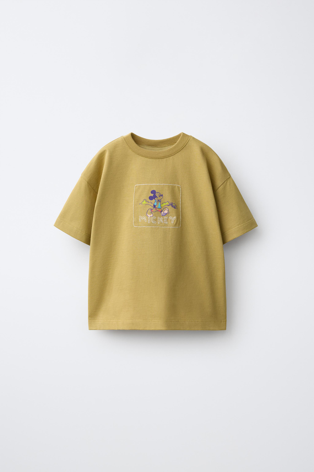 ZARA ФУТБОЛКА С ВЫШИВКОЙ «МИККИ МАУС» ©DISNEY, ОЛИВКОВЫЙ